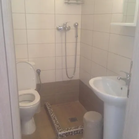 Apartment Karadolas Rachoni *