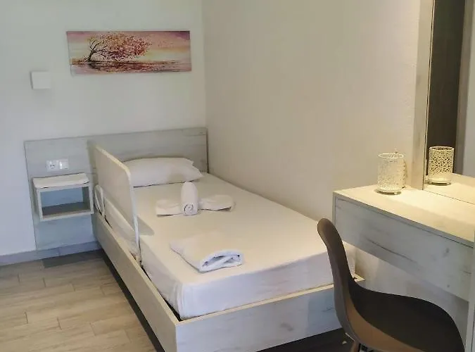 Apartament Karadolas Rachoni *