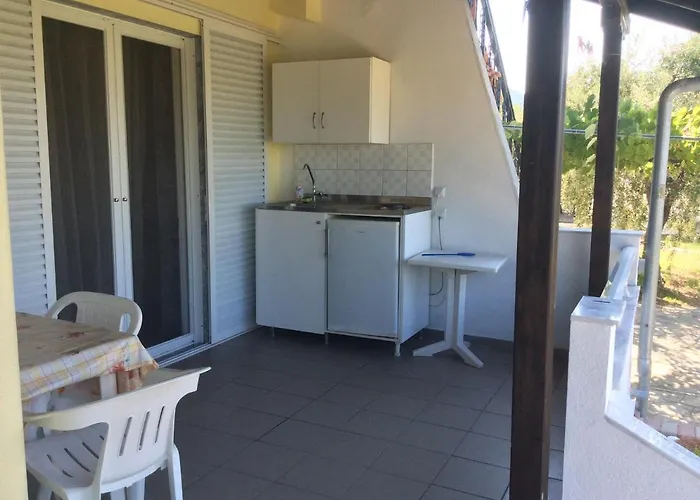 Karadolas Rachoni Apartament